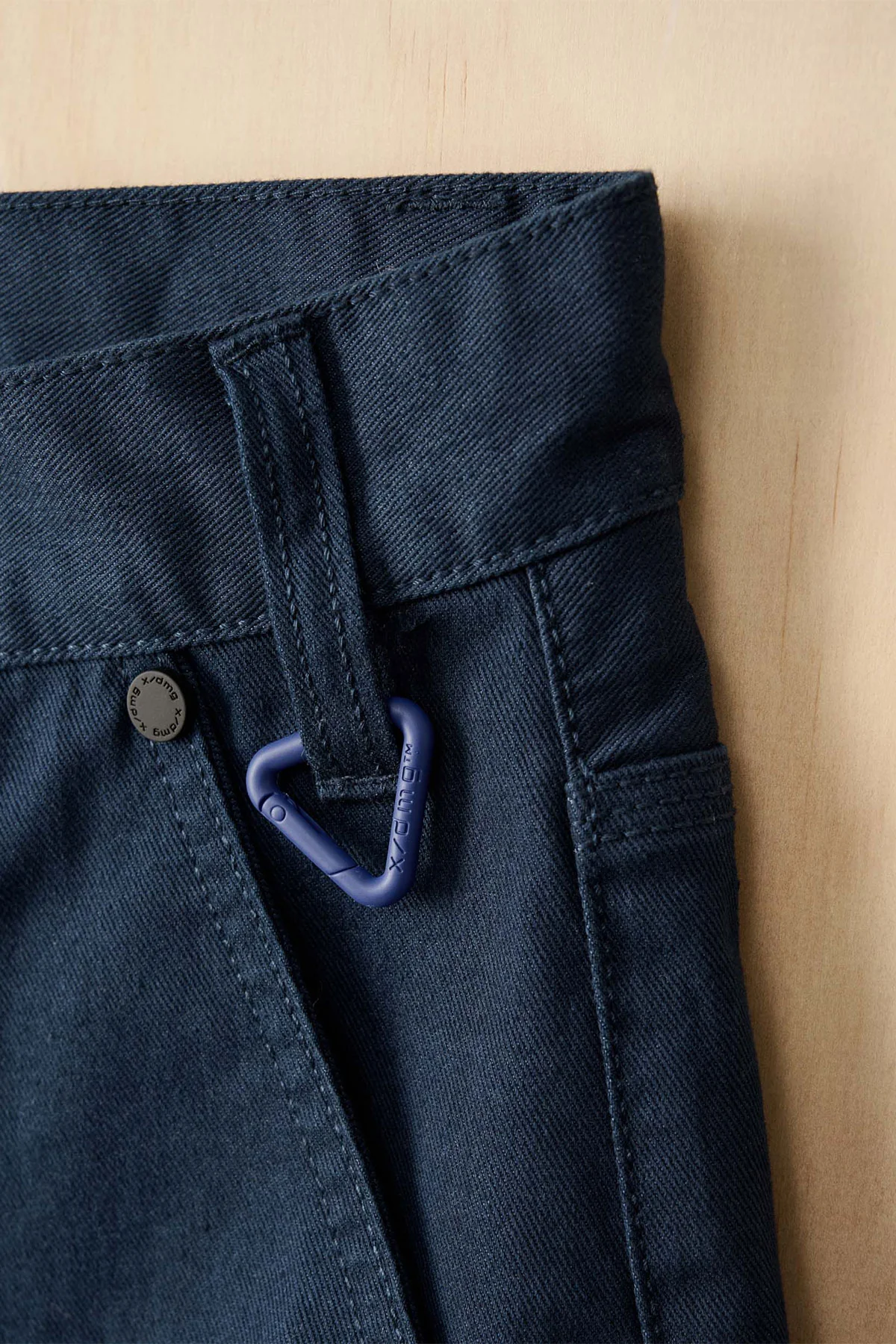xu200/pant - Image 4