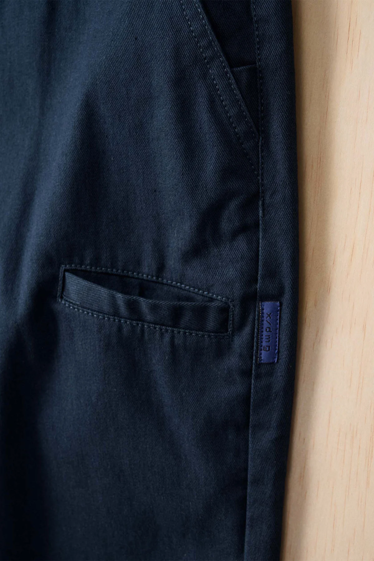 xu200/pant - Image 7